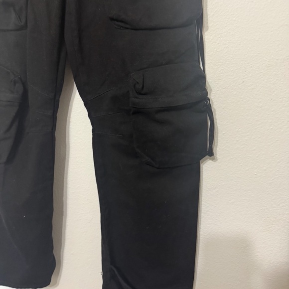 Zara Men’s Black Cargo Pants - Picture 10 of 16